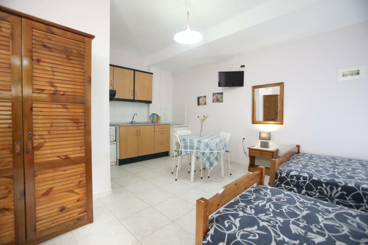 Pavlidis Apartment Siviri Luaran gambar