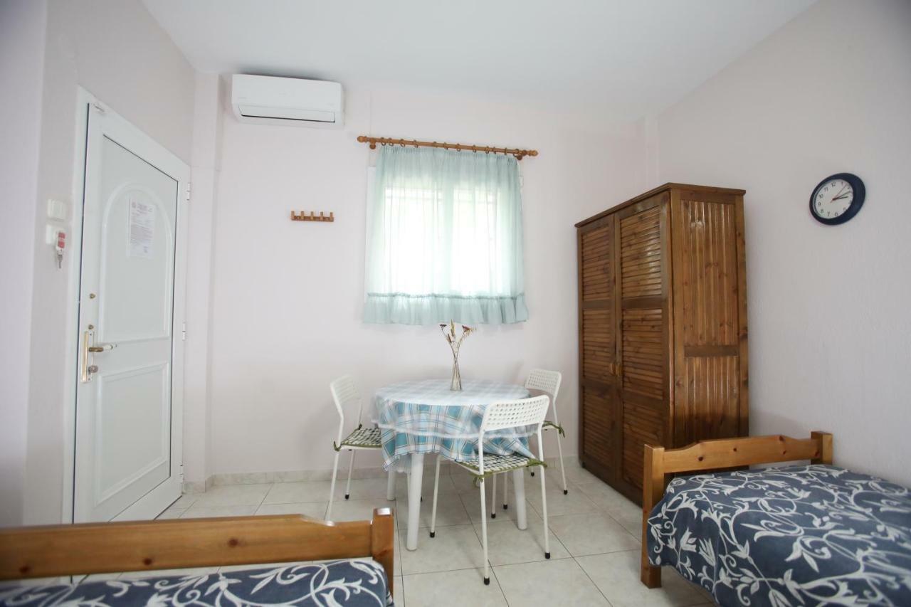 Pavlidis Apartment Siviri Luaran gambar
